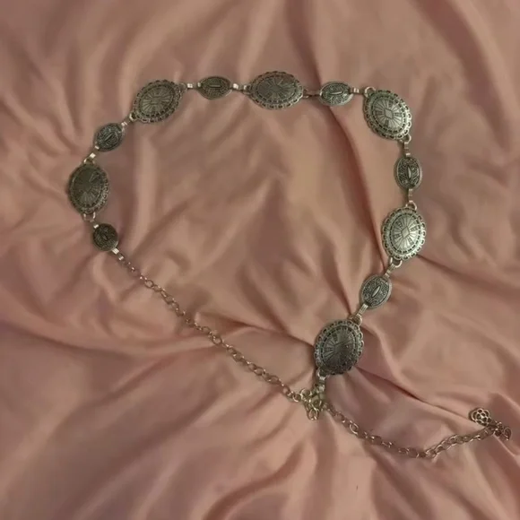 Vintage Gold Medallion Belt - Picture 7 of 13